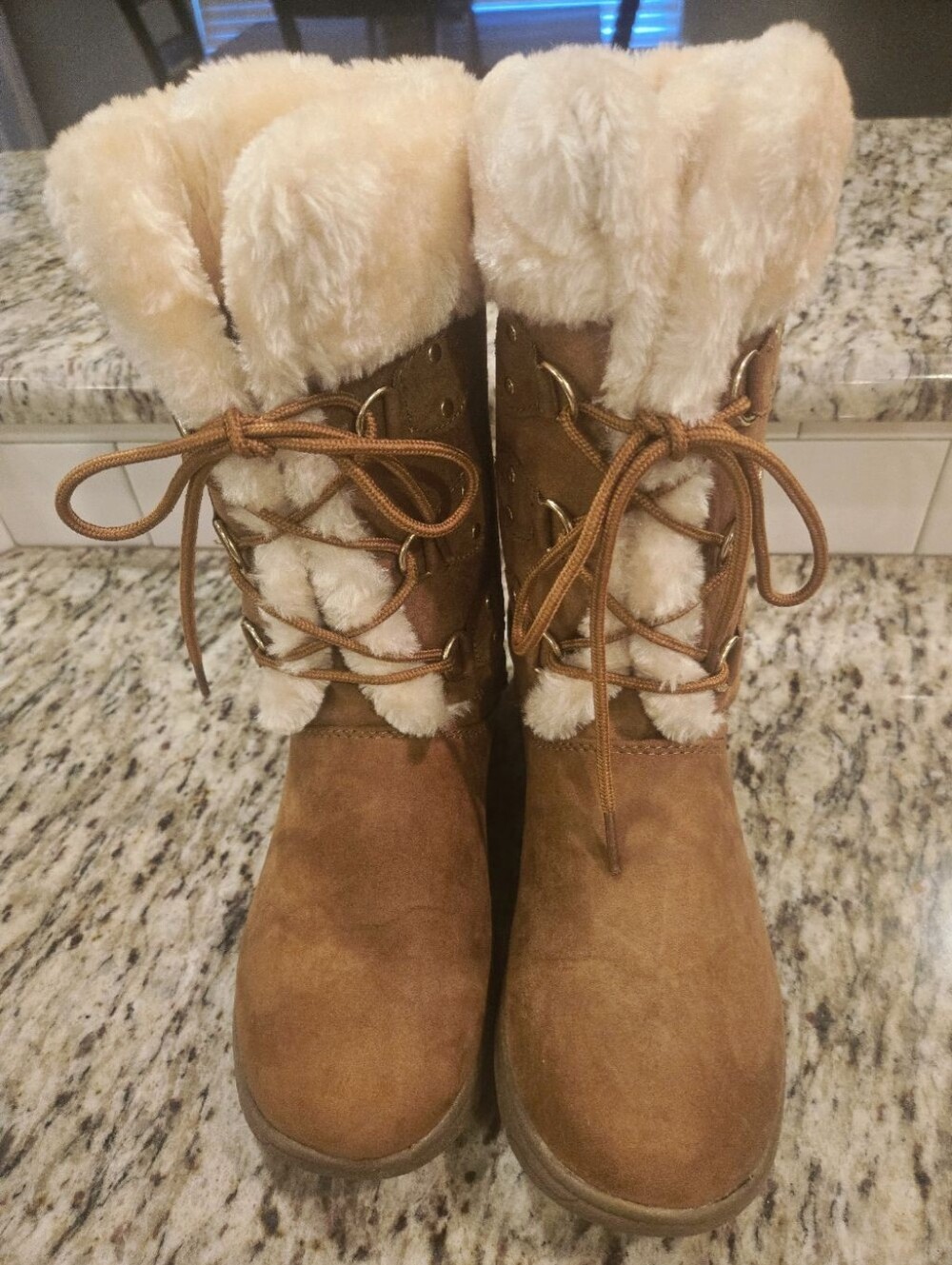 New! Saint John's Bay Chase Chestnut Boots